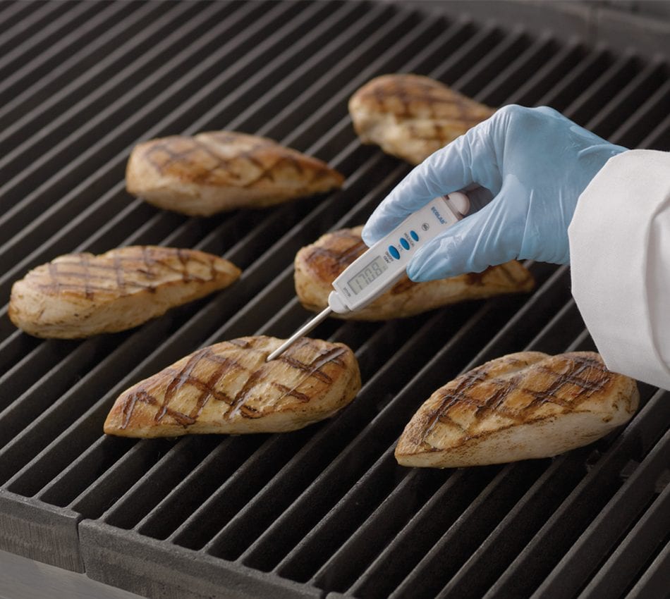 https://foodie.sysco.com/wp-content/uploads/2019/08/chicken-food-safety.jpg